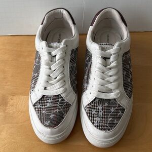 BIRDIES Cardinal Lace Up White Leather Sneaker Floral Plaid Houndstooth 8
